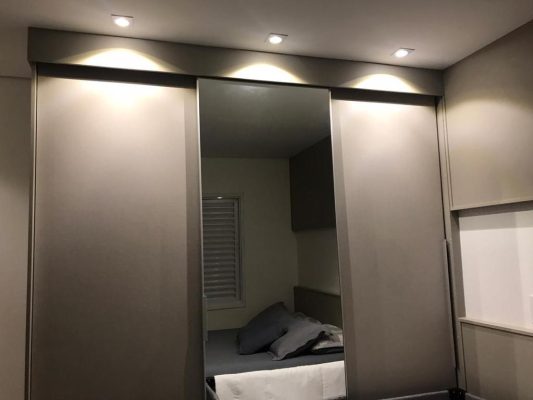 foto quarto Thais